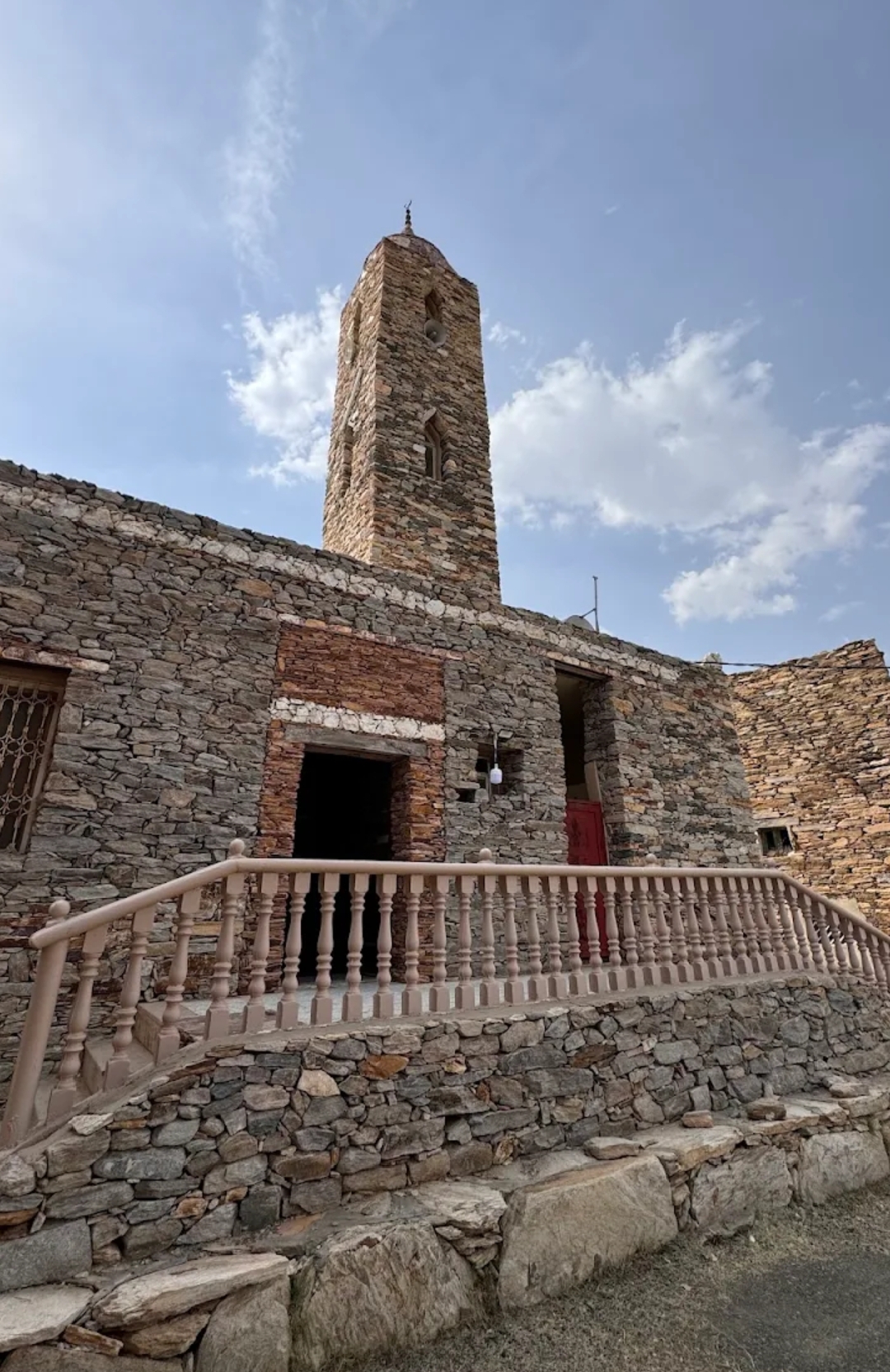 القرية التراثية بالقرية